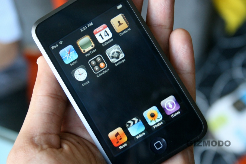 Illustration for article titled Apple iPod touch Review (Verdict: Good In the Face of Greatness)